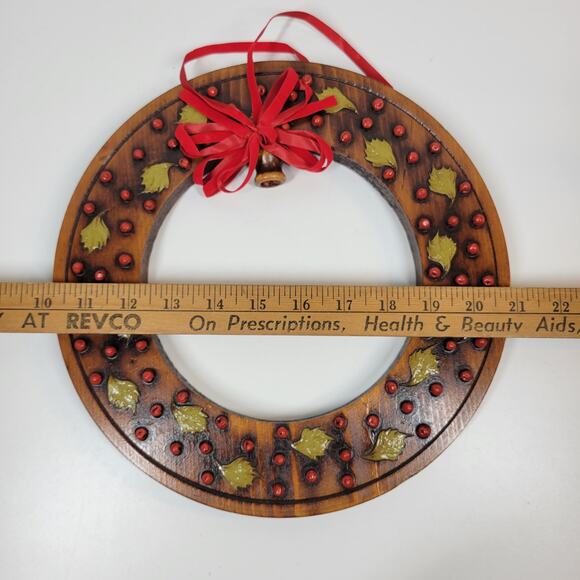 VINTAGE Wood Wreath 11" Brown Red‎ 3-D Accents Candle Holder Christmas Decor - Picture 6 of 16